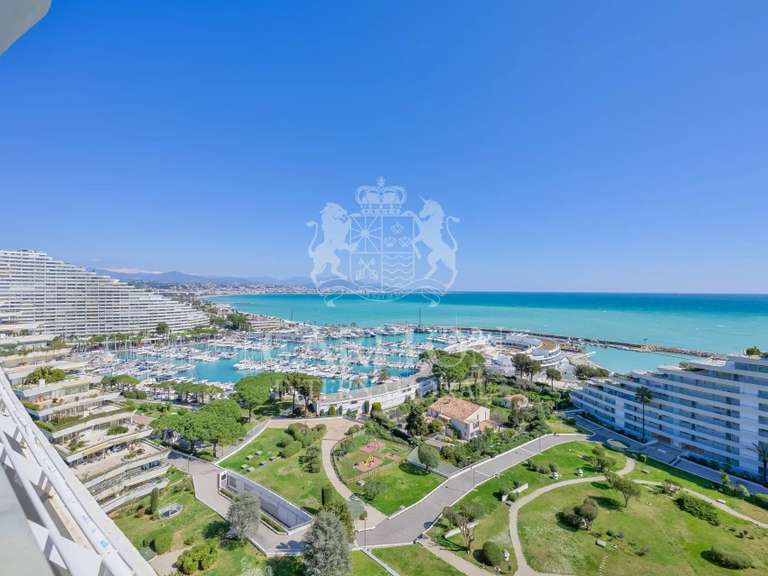 Appartement Villeneuve-Loubet - 5 chambres - 260m²
