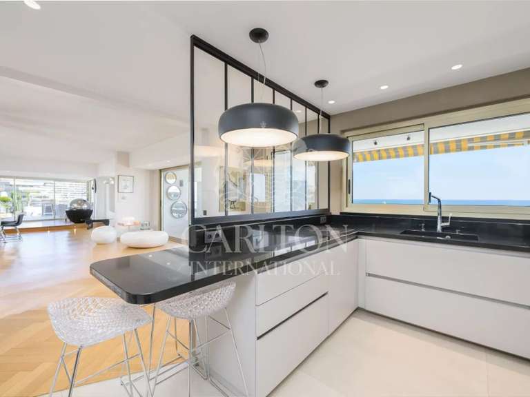 Appartement Villeneuve-Loubet - 5 chambres - 260m²