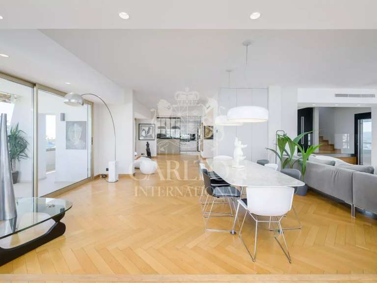 Appartement Villeneuve-Loubet - 5 chambres - 260m²