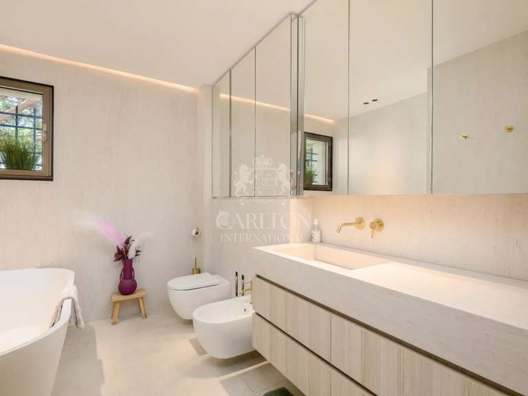 Apartment with Sea view Villeneuve-Loubet - 2 bedrooms - 117m²