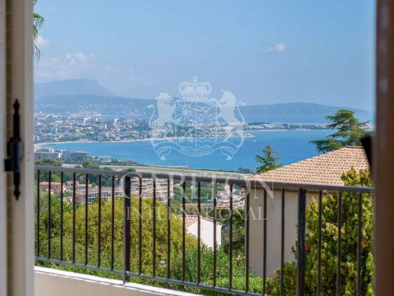 Appartement avec Vue sur mer Villeneuve-Loubet - 2 chambres - 117m²