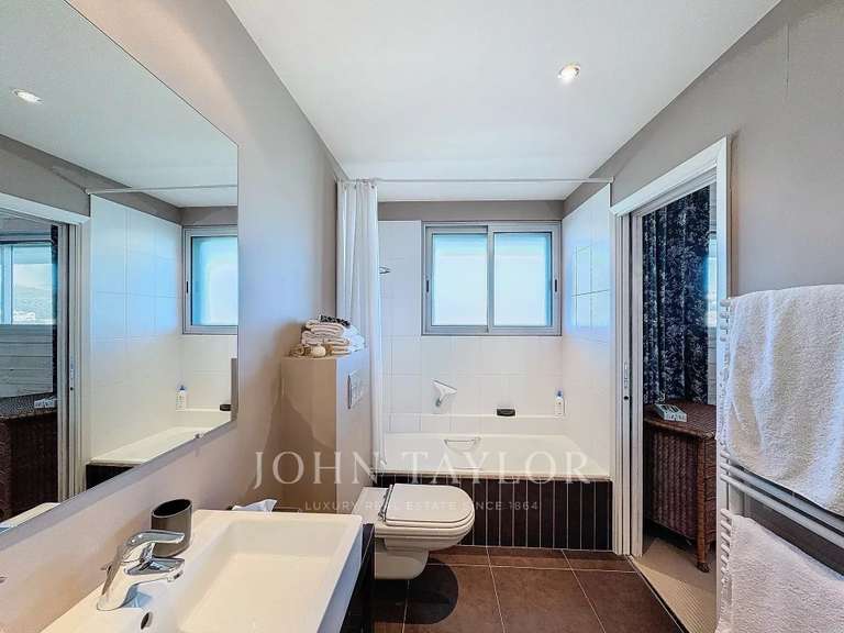 Apartment Villeneuve-Loubet - 4 bedrooms - 192m²