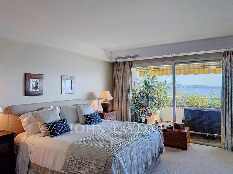 Apartment Villeneuve-Loubet - 4 bedrooms - 192m²
