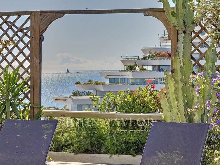 Apartment Villeneuve-Loubet - 4 bedrooms - 192m²