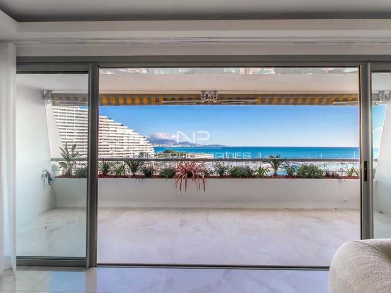 Appartement avec Vue sur mer Villeneuve-Loubet - 2 chambres - 90m²