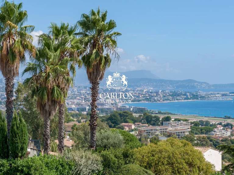 Apartment with Sea view Villeneuve-Loubet - 2 bedrooms - 117m²