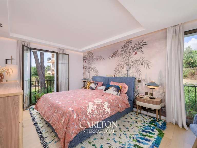 Apartment with Sea view Villeneuve-Loubet - 2 bedrooms - 117m²