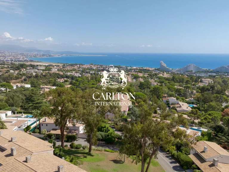 Apartment with Sea view Villeneuve-Loubet - 2 bedrooms - 117m²