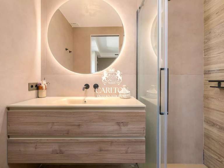 Appartement avec Vue sur mer Villeneuve-Loubet - 2 chambres - 117m²