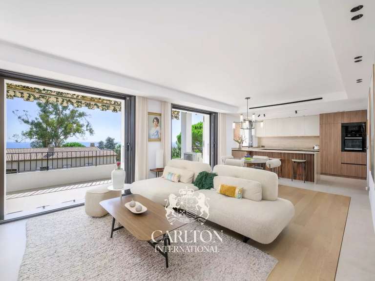 Apartment with Sea view Villeneuve-Loubet - 2 bedrooms - 117m²