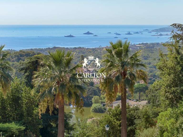 Apartment with Sea view Villeneuve-Loubet - 2 bedrooms - 117m²