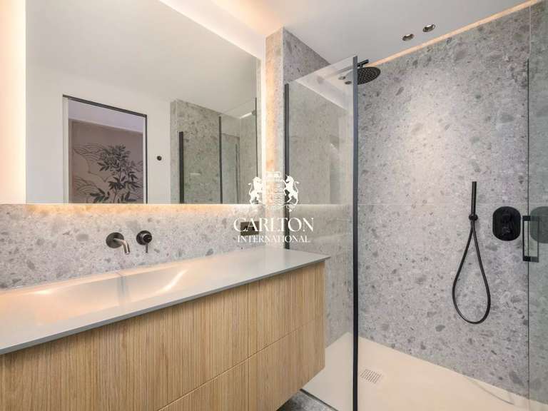 Apartment with Sea view Villeneuve-Loubet - 2 bedrooms - 117m²