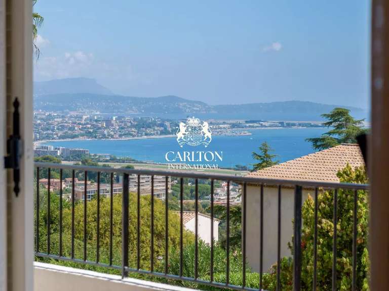 Appartement avec Vue sur mer Villeneuve-Loubet - 2 chambres - 117m²