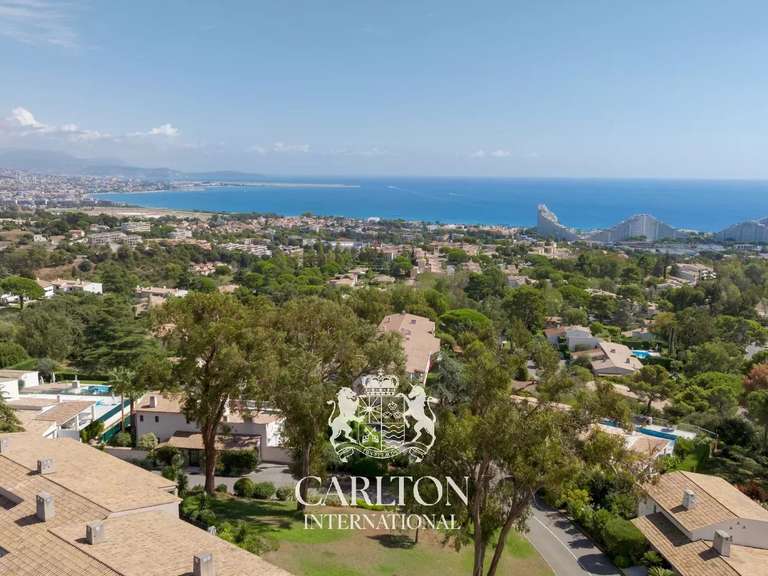 Apartment with Sea view Villeneuve-Loubet - 2 bedrooms - 117m²