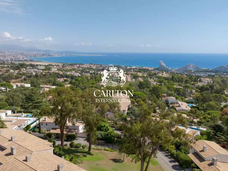 Appartement avec Vue sur mer Villeneuve-Loubet - 2 chambres - 117m²