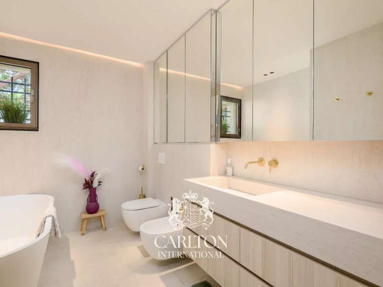 Apartment with Sea view Villeneuve-Loubet - 2 bedrooms - 117m²