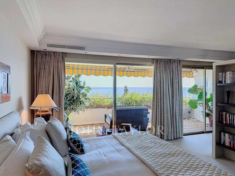 Appartement Villeneuve-Loubet - 4 chambres - 192m²