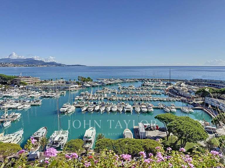 Appartement Villeneuve-Loubet - 4 chambres - 192m²
