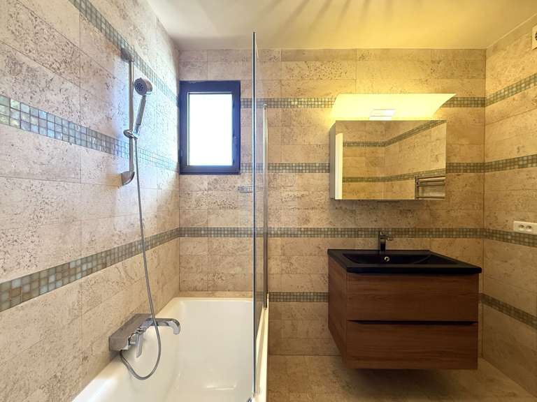 Appartement avec Vue sur mer Villeneuve-Loubet - 4 chambres - 117m²