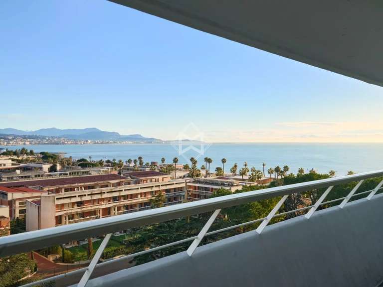 Appartement Villeneuve-Loubet - 1 chambre - 65m²