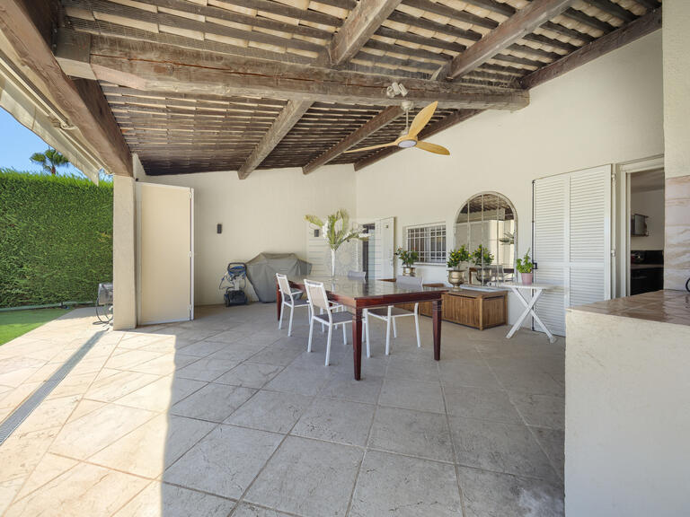 Maison Villeneuve-Loubet - 4 chambres - 116m²