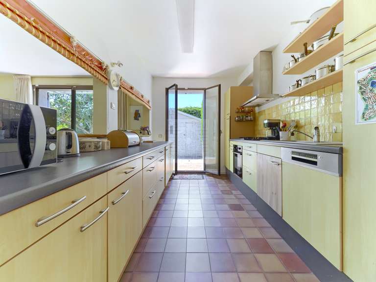 Maison Villeneuve-Loubet - 4 chambres - 125m²