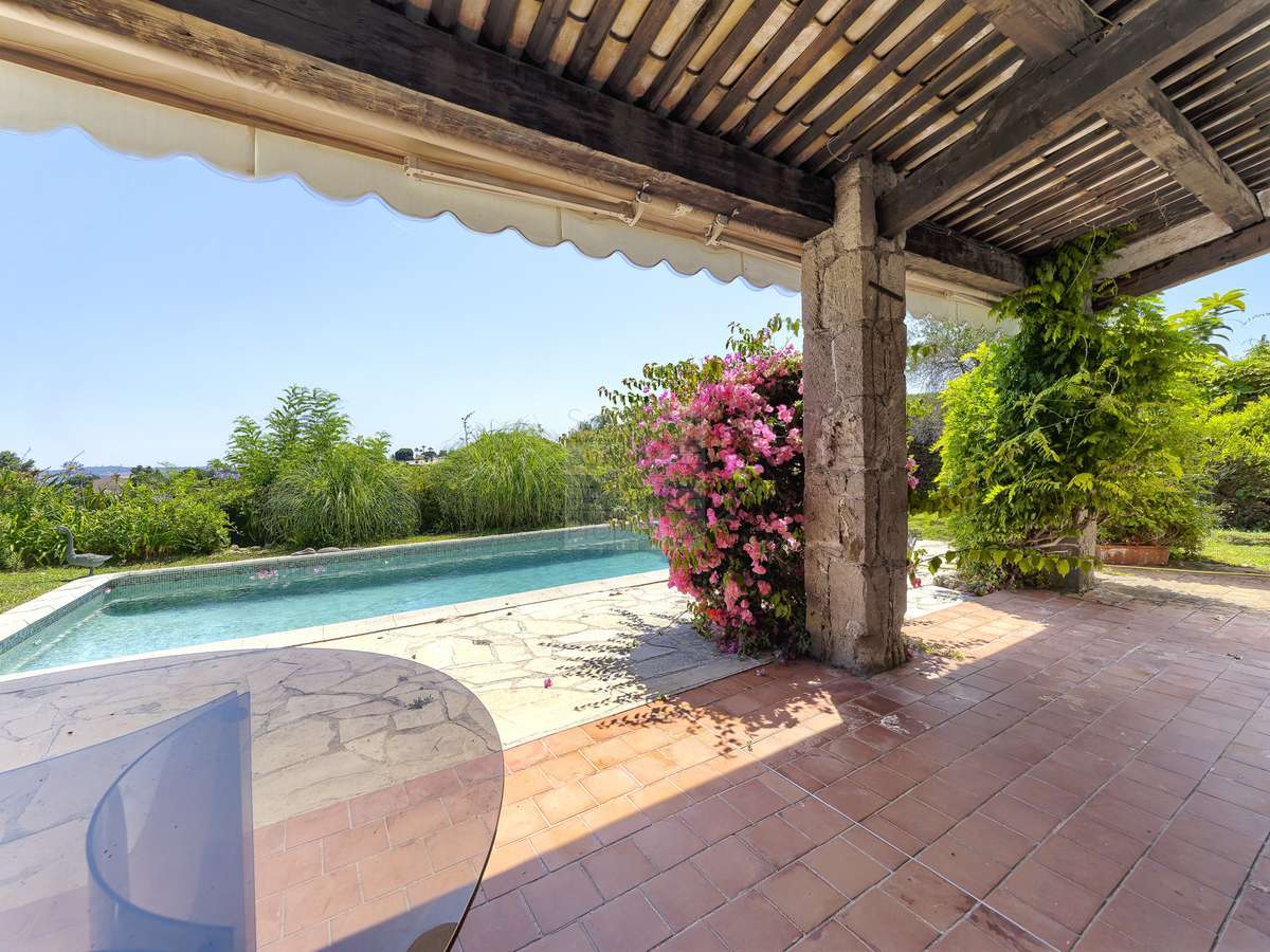 House Villeneuve-Loubet