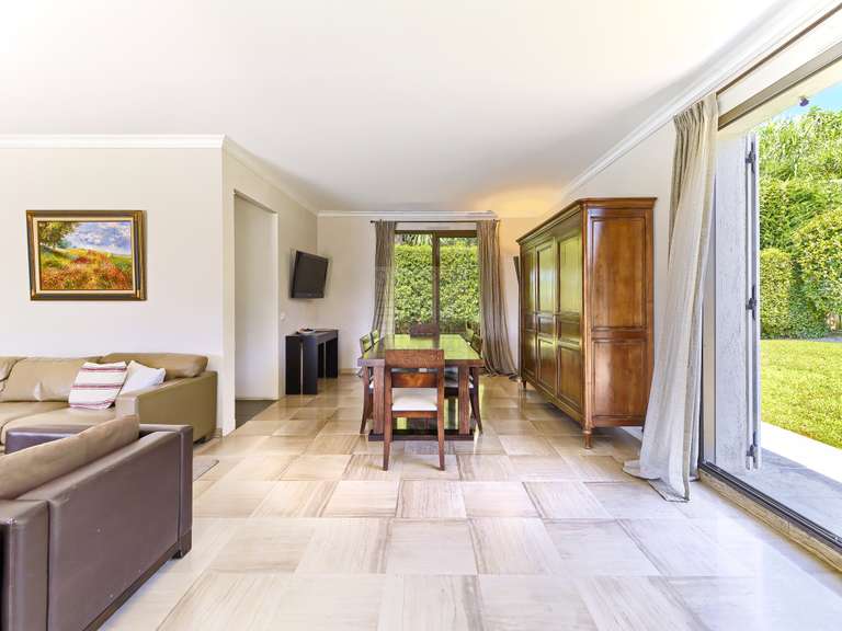 House Villeneuve-Loubet - 4 bedrooms - 130m²