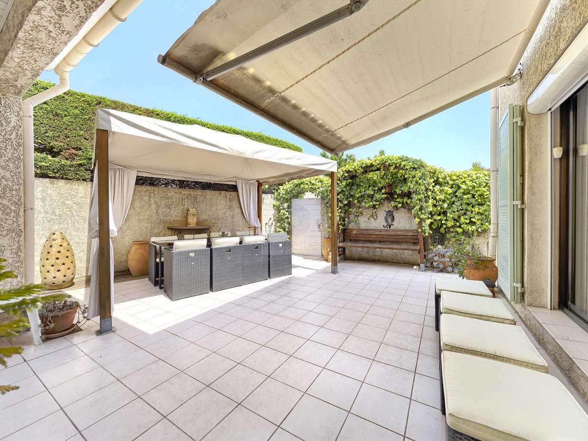 House Villeneuve-Loubet