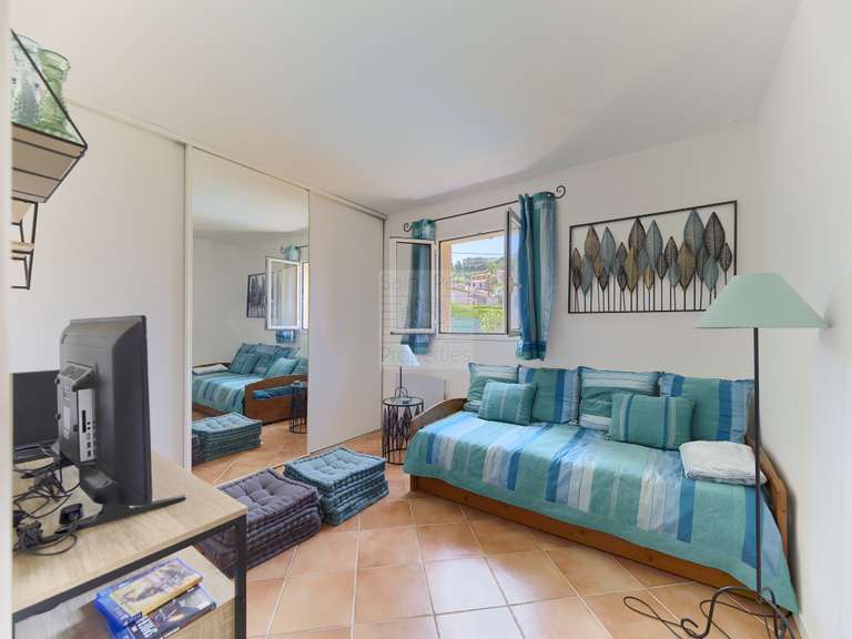 House Villeneuve-Loubet - 5 bedrooms - 180m²