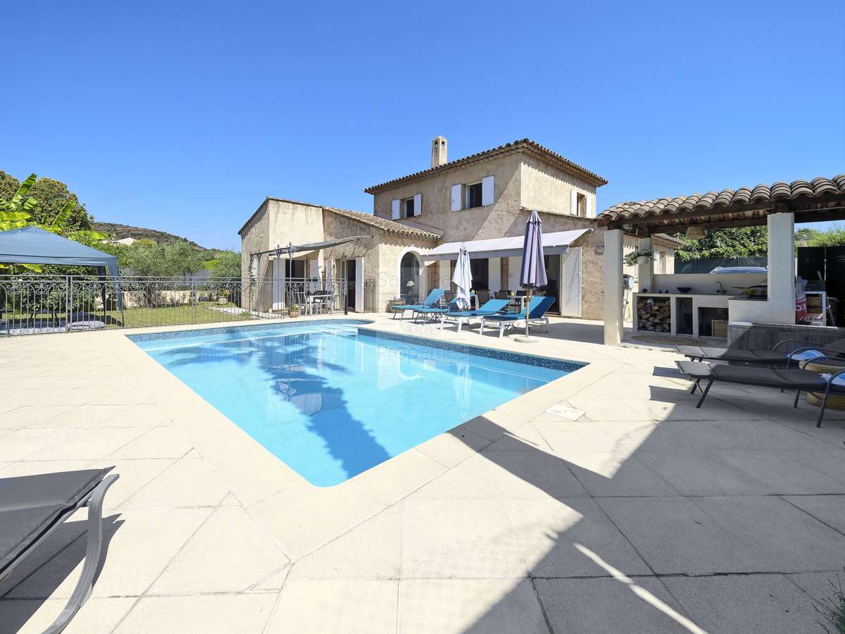 House Villeneuve-Loubet