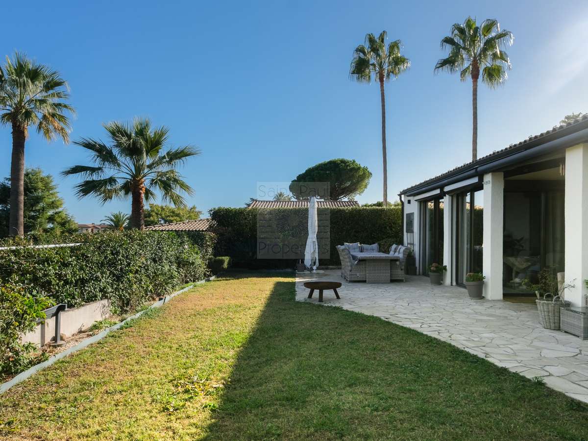 House Villeneuve-Loubet