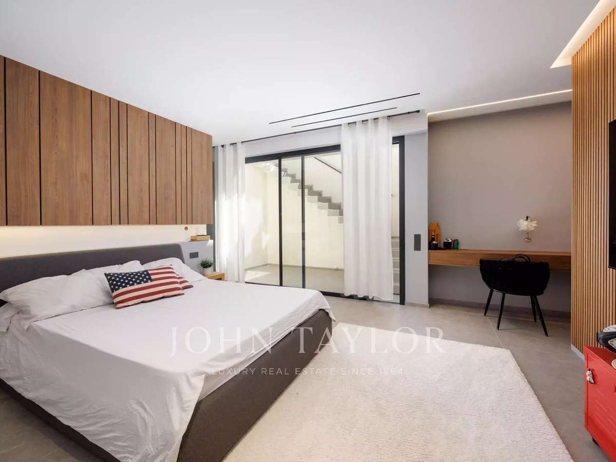 House Villeneuve-Loubet