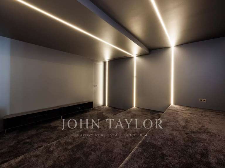 House Villeneuve-Loubet - 5 bedrooms - 397m²