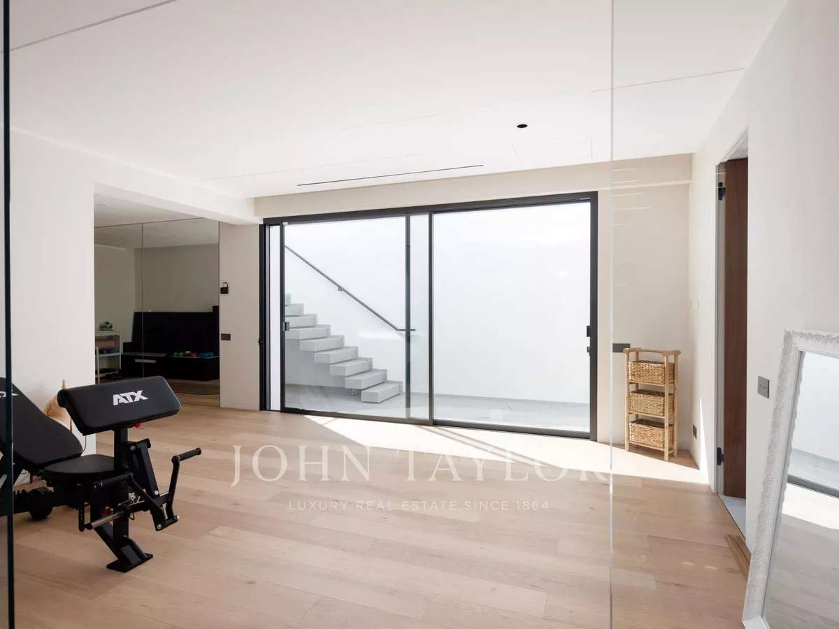 House Villeneuve-Loubet