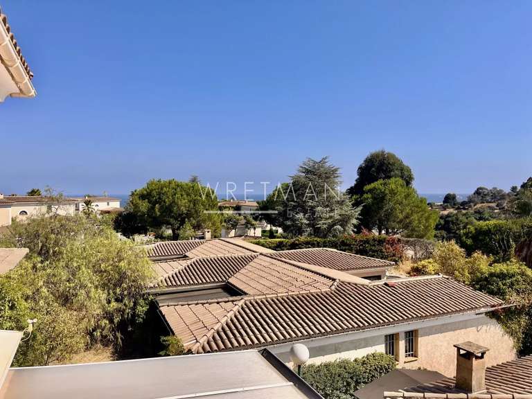 House Villeneuve-Loubet - 2 bedrooms - 121m²