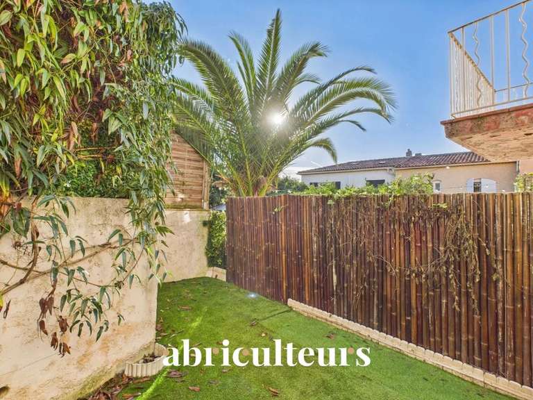 Maison Villeneuve-Loubet - 3 chambres - 89m²