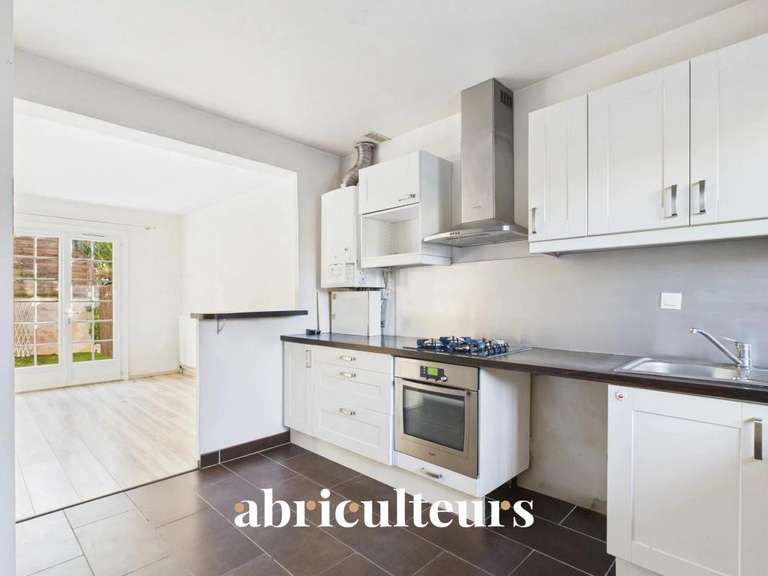 Maison Villeneuve-Loubet - 3 chambres - 89m²