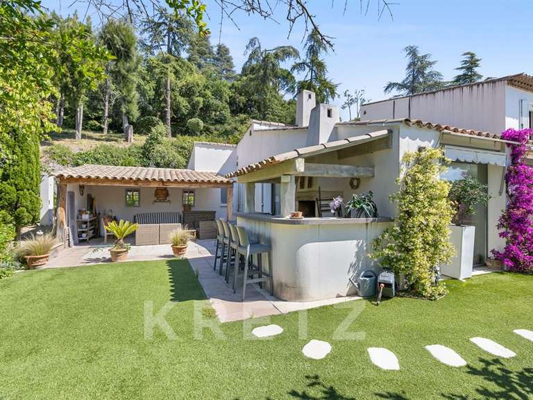 Maison Villeneuve-Loubet - 4 chambres - 200m²