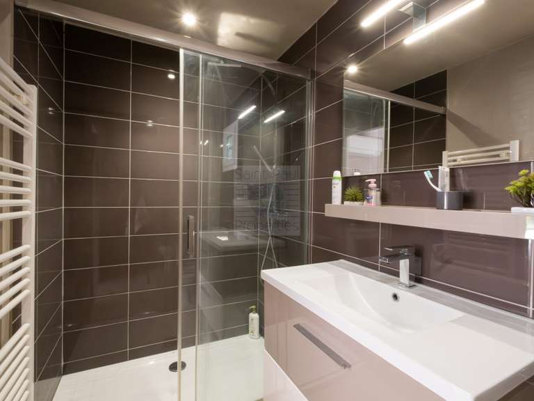 Maison Villeneuve-Loubet - 4 chambres - 150m²