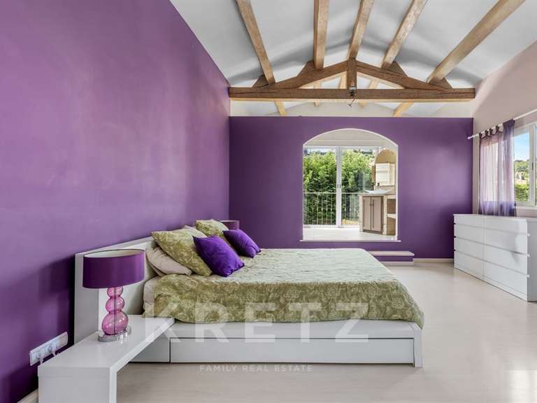 Maison Villeneuve-Loubet - 4 chambres - 150m²