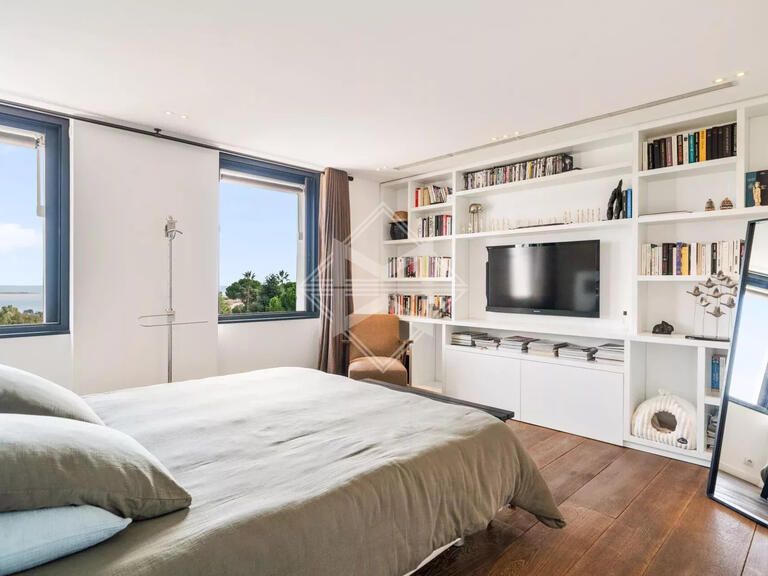 Villa Villeneuve-Loubet - 3 bedrooms - 265m²
