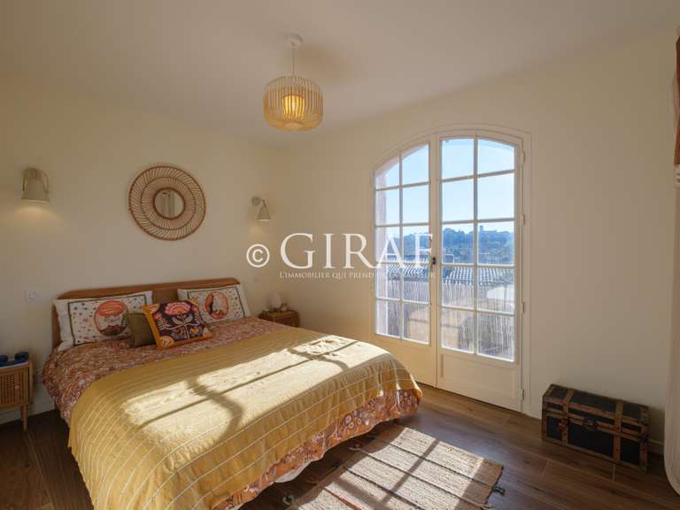 Villa Villeneuve-Loubet - 3 chambres - 90m²