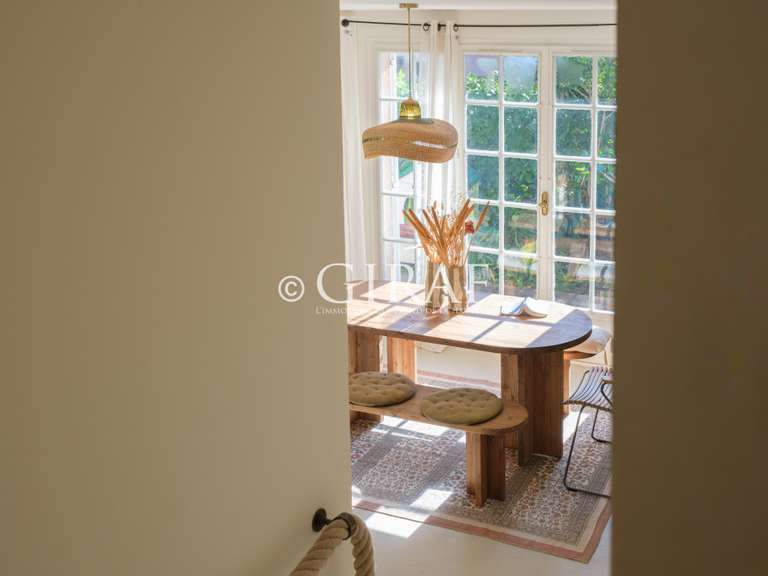 Villa Villeneuve-Loubet - 3 chambres - 90m²