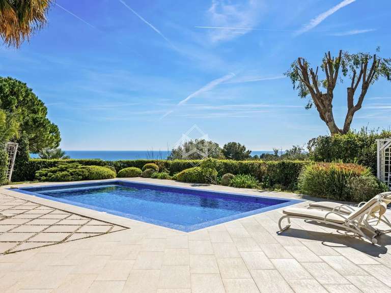 Villa avec Vue sur mer Villeneuve-Loubet - 3 chambres - 303m²