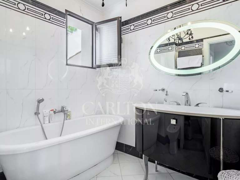 Villa avec Vue sur mer Villeneuve-Loubet - 4 chambres - 161m²