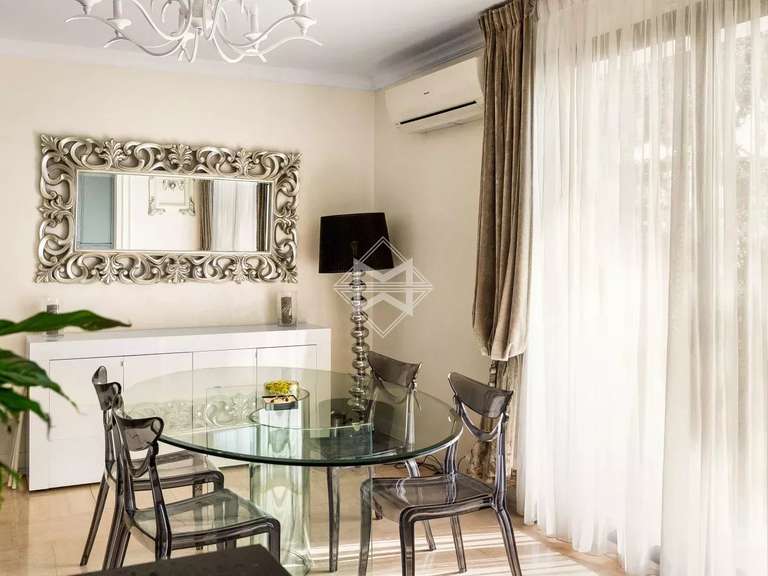 Villa Villeneuve-Loubet - 4 chambres - 170m²