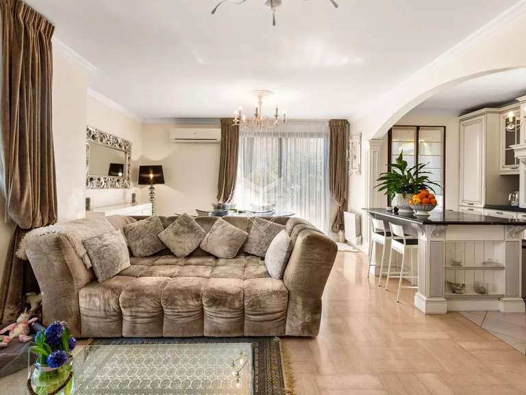 Villa Villeneuve-Loubet - 4 chambres - 170m²