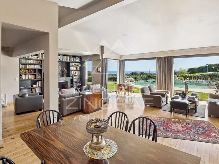 Villa Villeneuve-Loubet - 5 chambres - 288m²