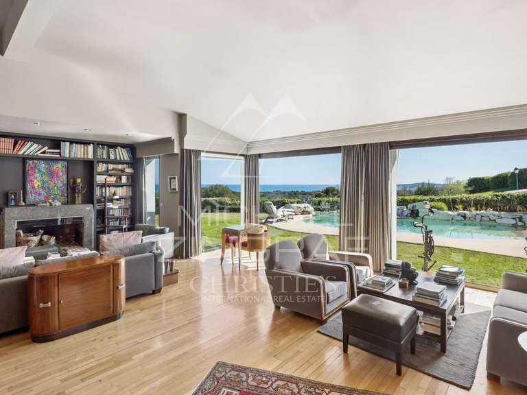Villa Villeneuve-Loubet - 5 chambres - 288m²